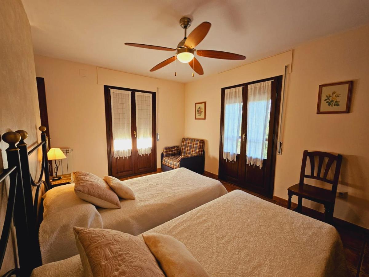 Lagar De Palacio Santa Cilia de Jaca Pokoj fotografie