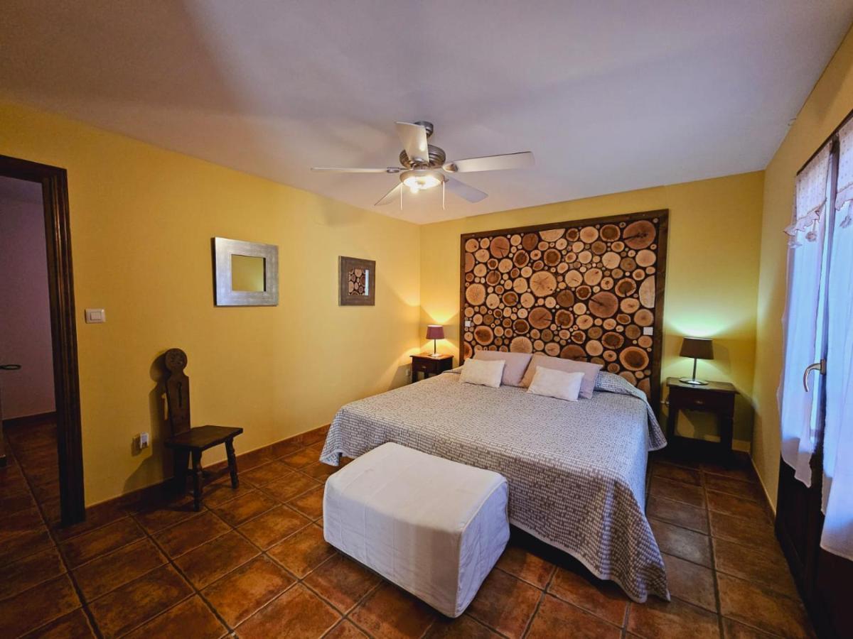 Lagar De Palacio Santa Cilia de Jaca Pokoj fotografie