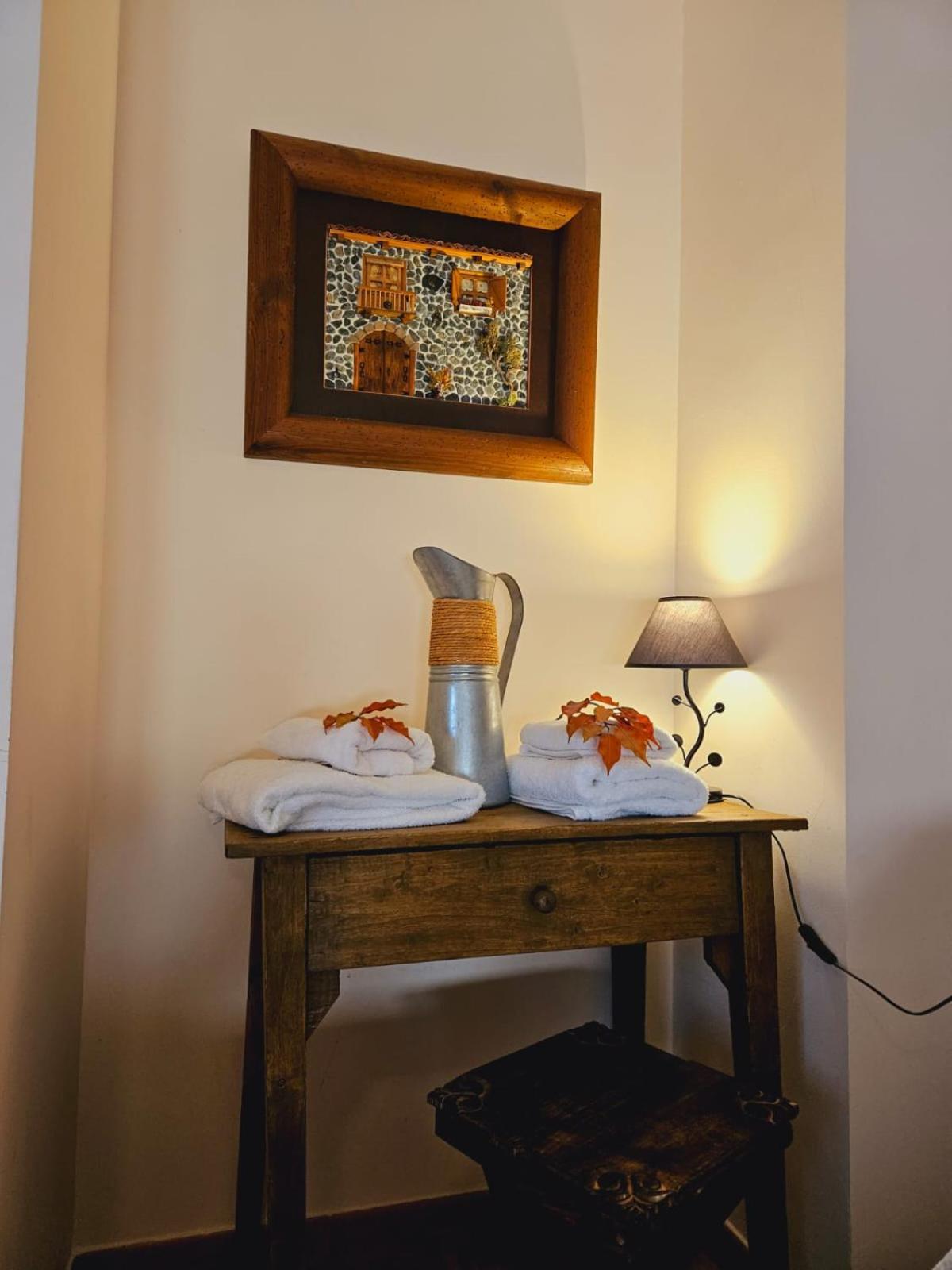 Lagar De Palacio Santa Cilia de Jaca Pokoj fotografie